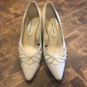 Manolo Blahnik suede kitten heel!